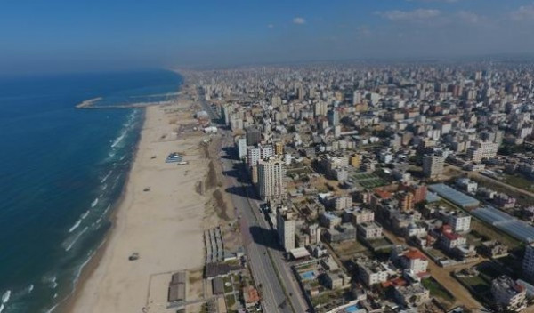 سُمي بقطاع غزة نسبة لأكبر مدنه وهي غزة. كان قطاع غزة جزء لا يتجزأ من منطقة الانتداب البريطاني على فلسطين حتى إلغائه في مايو 1948. 